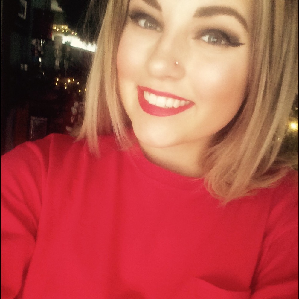 Meet your Posher, Alexis
